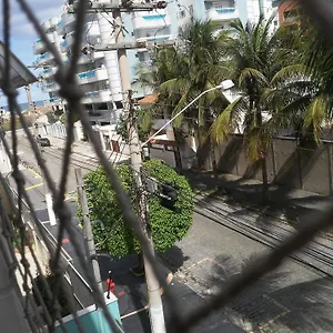 50 M Da Do Rj, 2 Quartos Sendo Que 1 Com Ar Condicionado ,cozinha ,2 Banheiros, Garagem Wi Fi Apartamento Cabo Frio